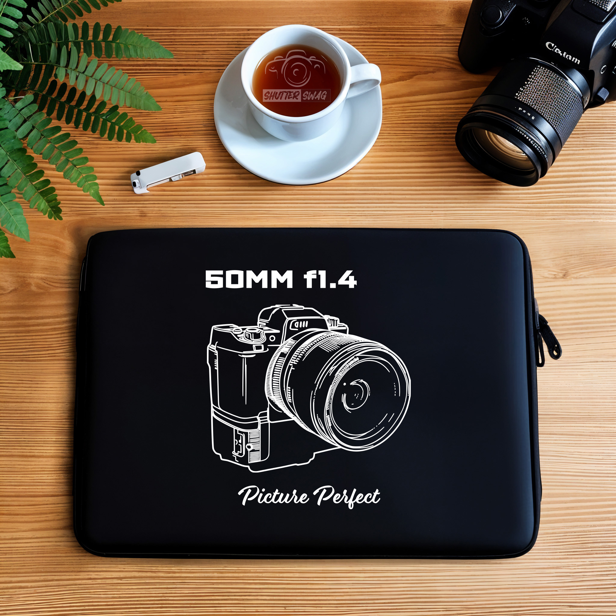 Shutter Swag Designs 50mm f1.4 Zoom Camera Lens Photographer Laptop Sleeve 17 inches
