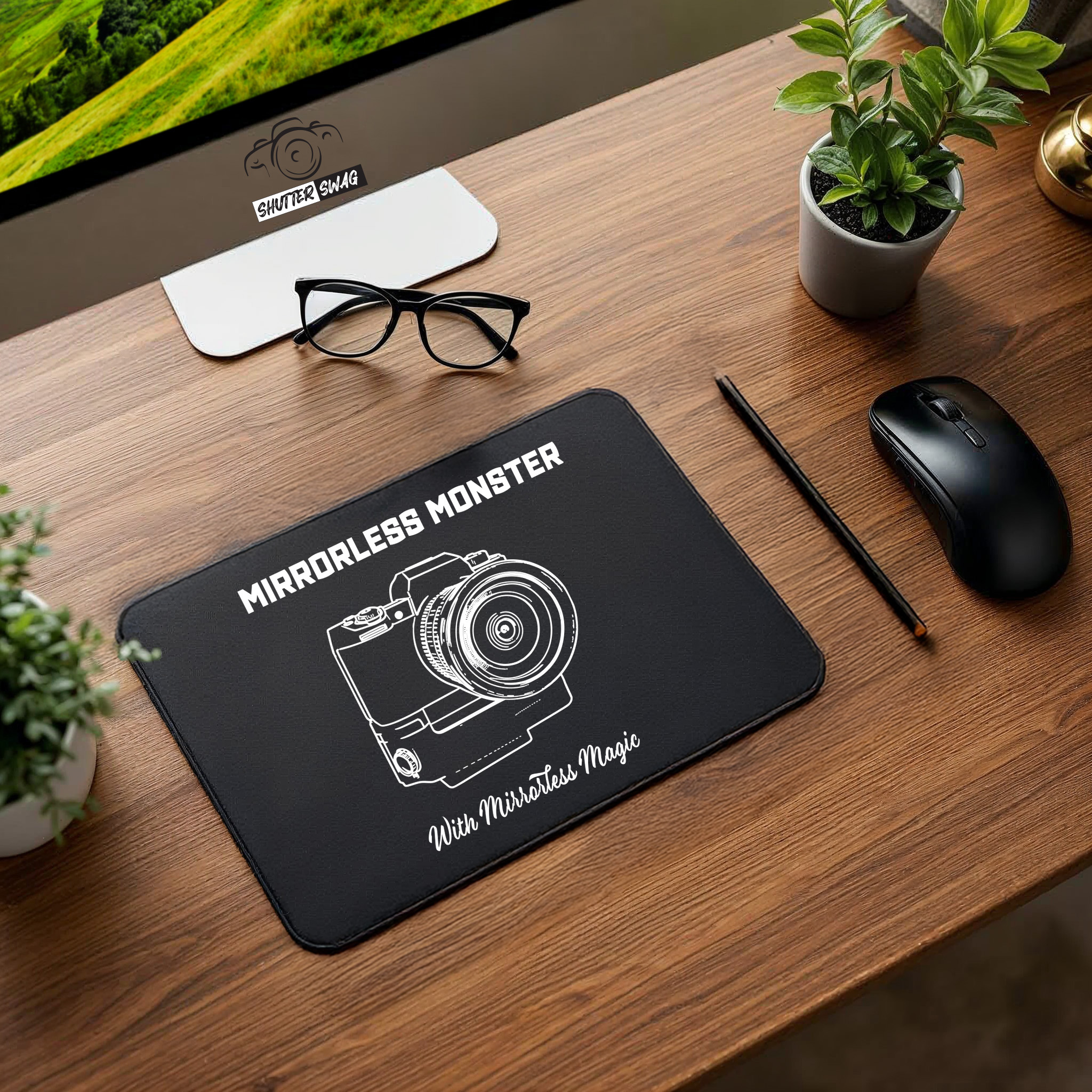 20250701002442-1f05611c-8980-6860-846c-decdd62d2273.jpg Shutter Swag Designs Mirrorless Camera Body Photographer Mouse Pad